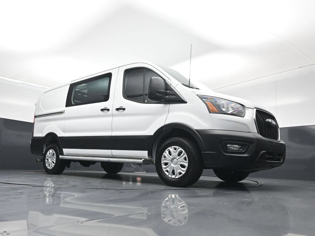 Certified 2025 Ford Transit 250 Low Roof w/ Exterior Upgrade Package RWD image 3