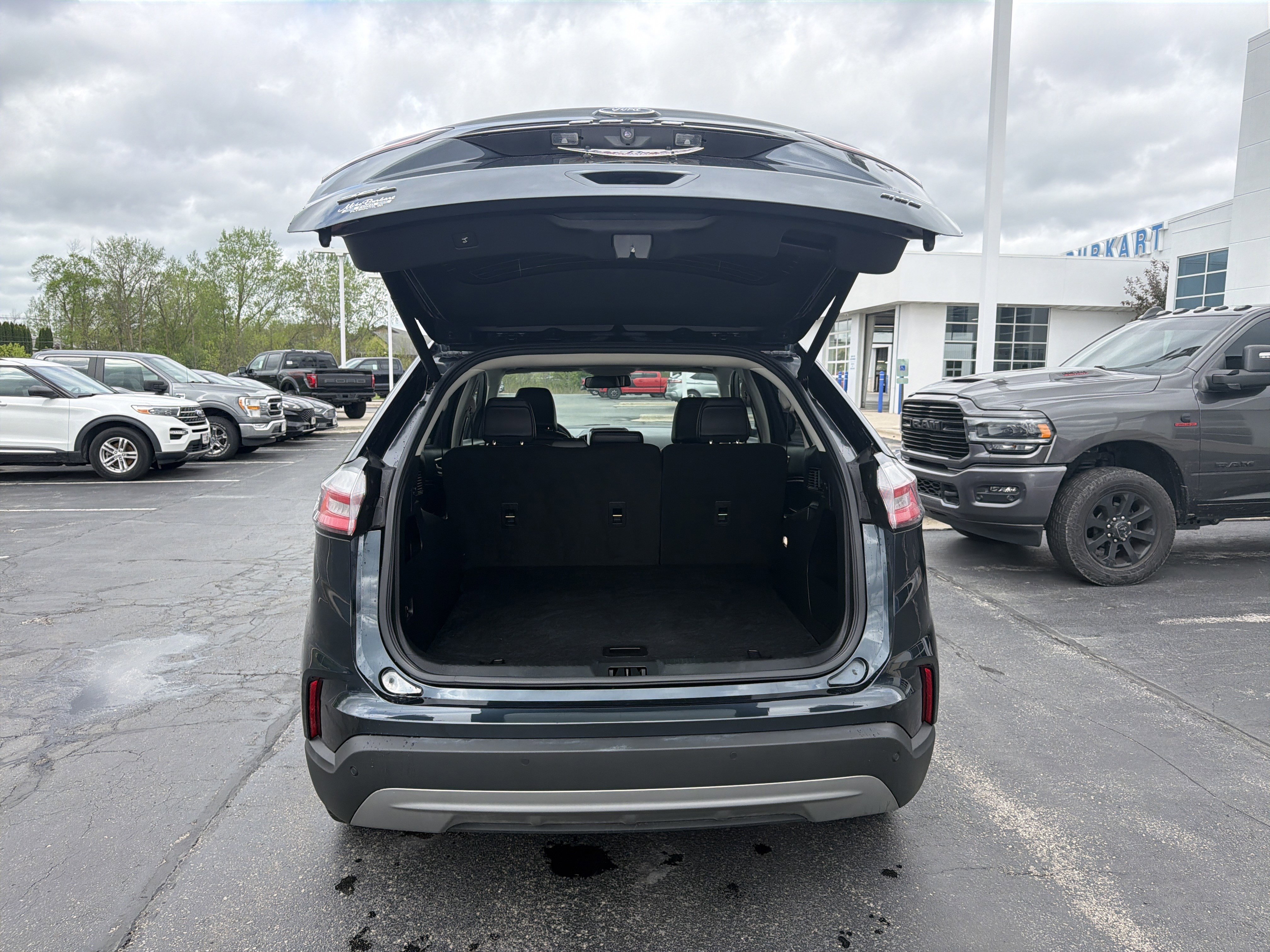 Certified 2024 Ford Edge SEL w/ Convenience Package AWD/4WD image 13