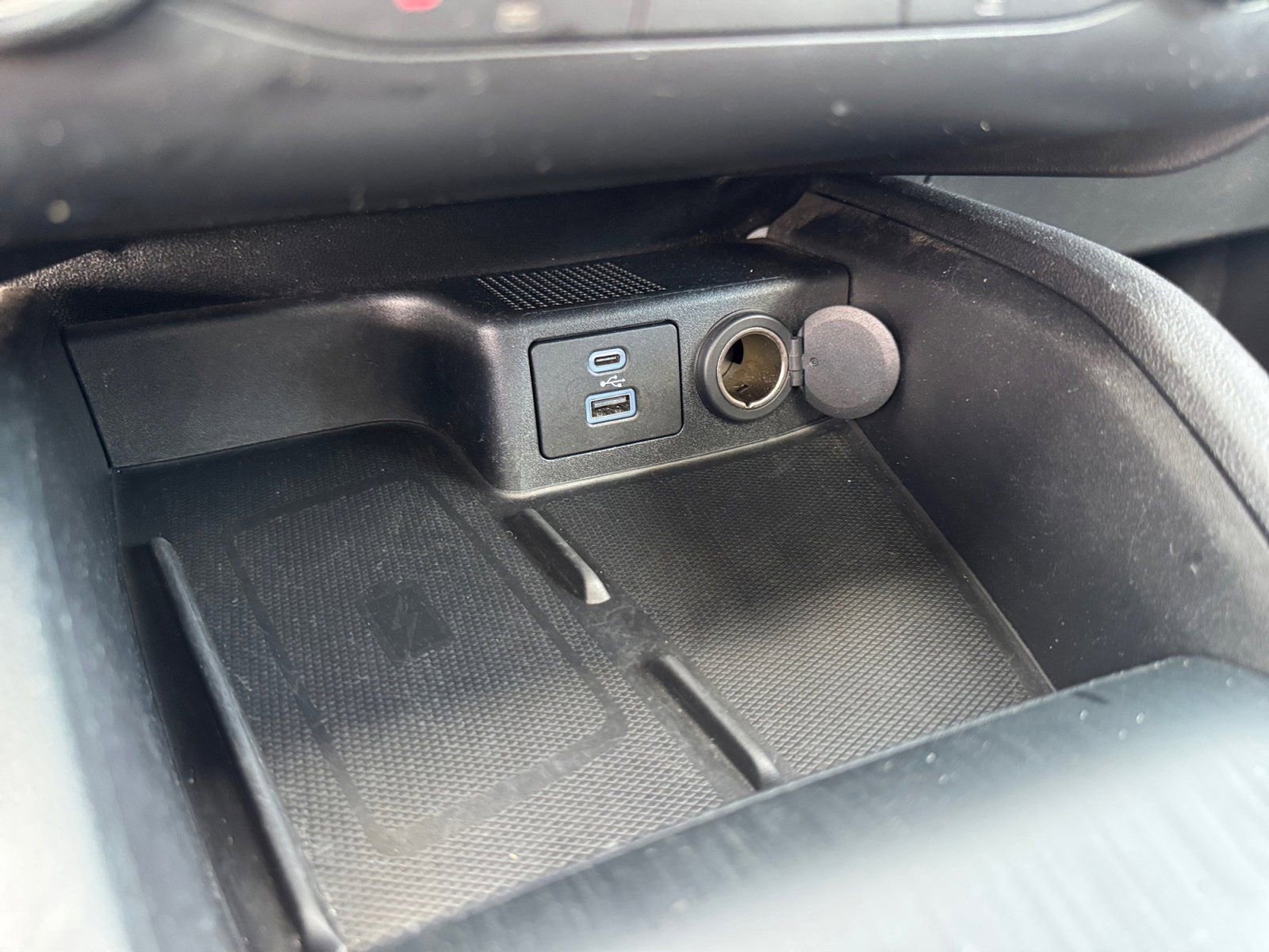 Certified 2020 Ford Escape SE Sport FWD image 21