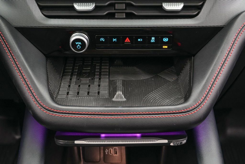 Certified 2025 Ford Explorer ST image 17