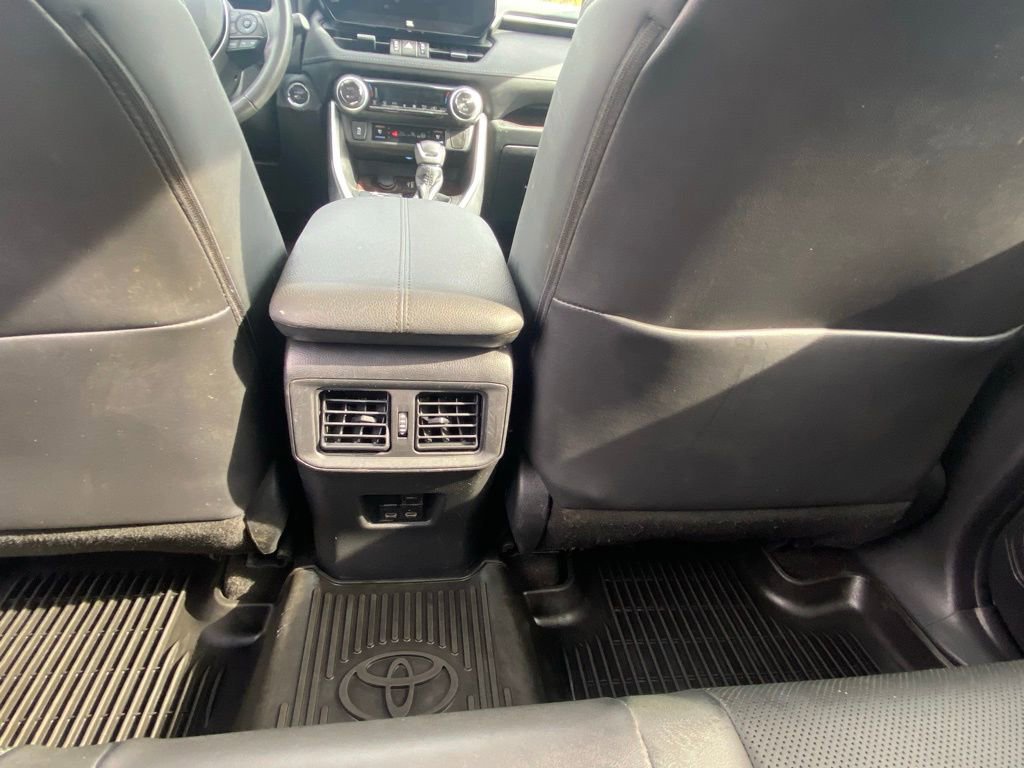 Used 2023 Toyota RAV4 Limited image 24