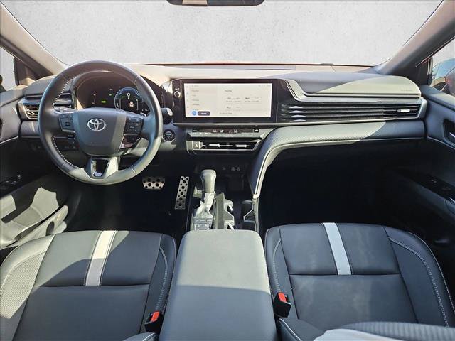Used 2025 Toyota Camry SE w/ Multimedia Upgrade Package FWD image 18