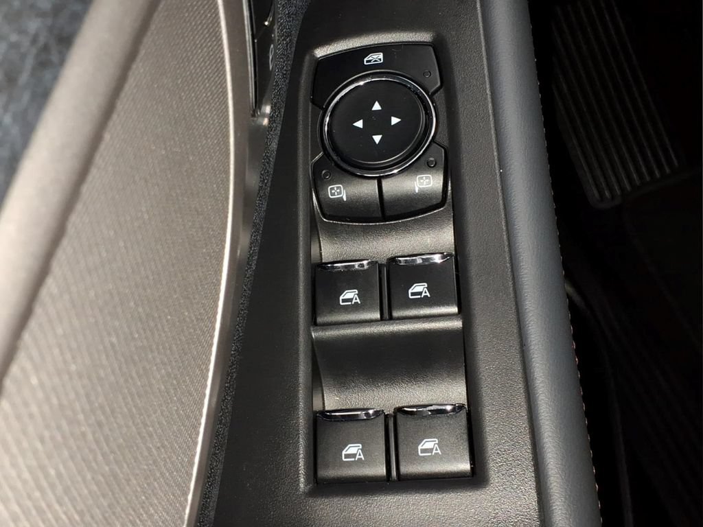 Certified 2025 Ford Expedition Active AWD/4WD image 16