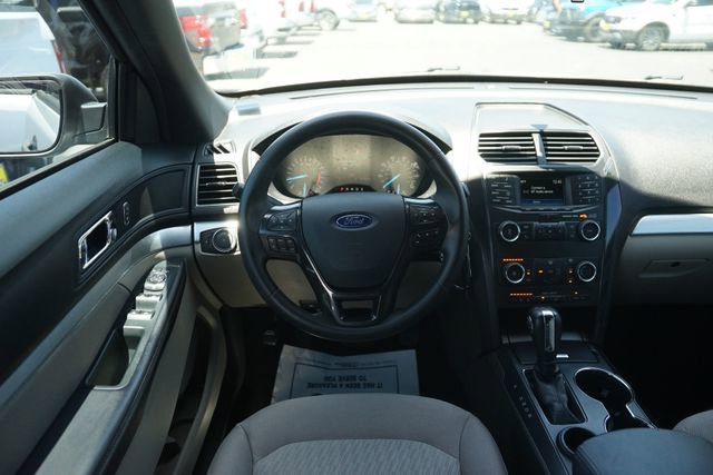 Certified 2018 Ford Explorer FWD image 23