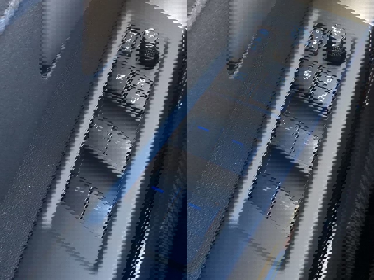 Used 2024 Toyota Tundra Limited image 23