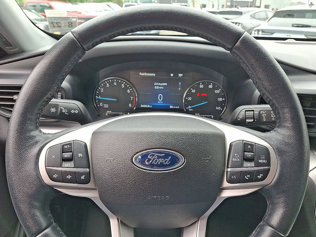 Certified 2022 Ford Explorer XLT image 16
