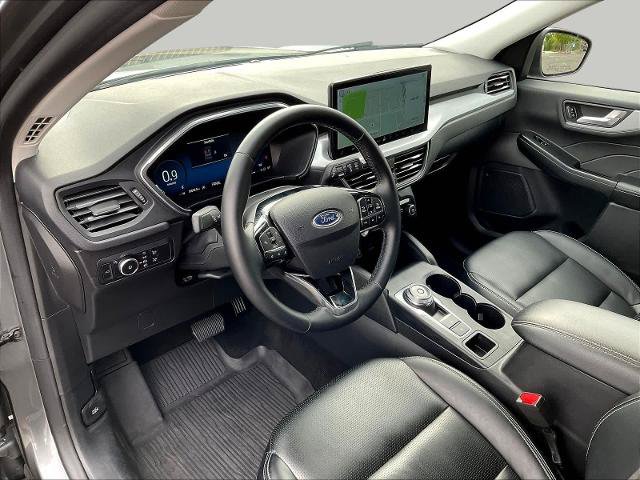 Certified 2025 Ford Escape Platinum AWD/4WD image 19