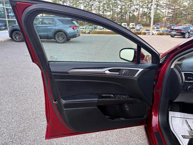 Certified 2017 Ford Fusion Energi SE image 10