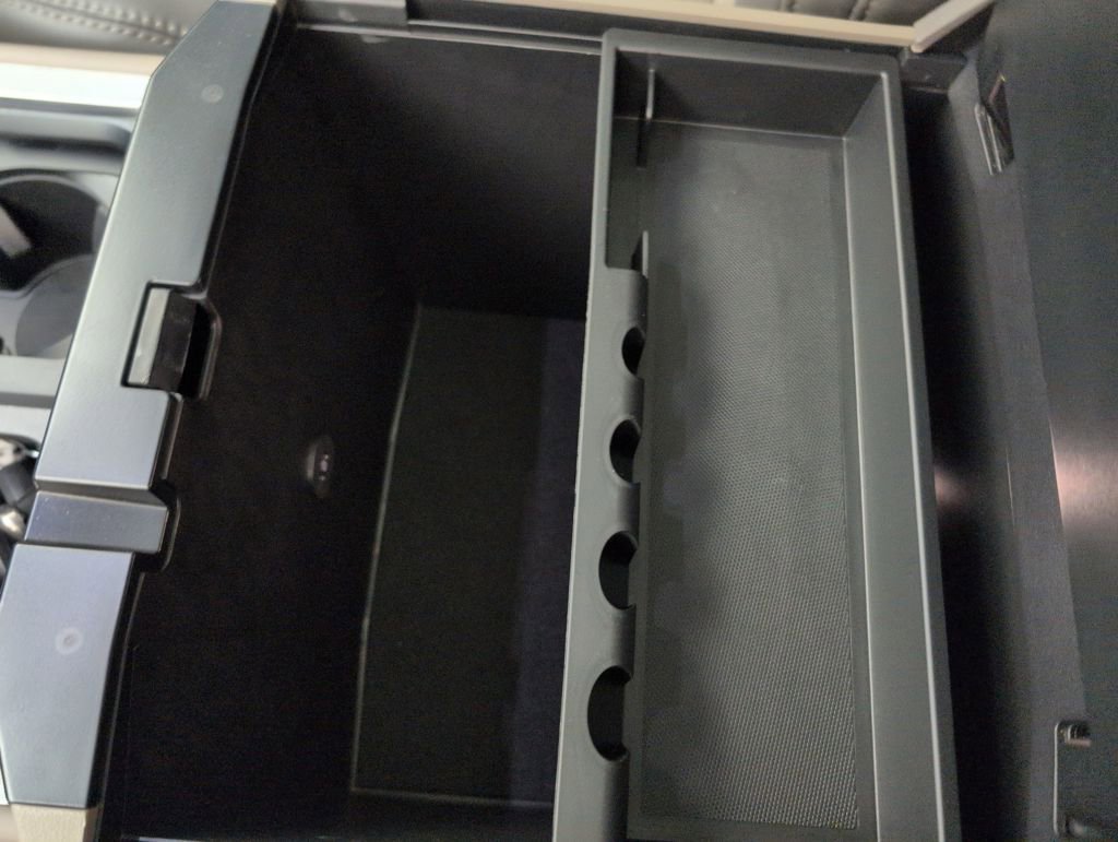 Certified 2025 Ford F450 Platinum w/ Platinum Plus Package image 30