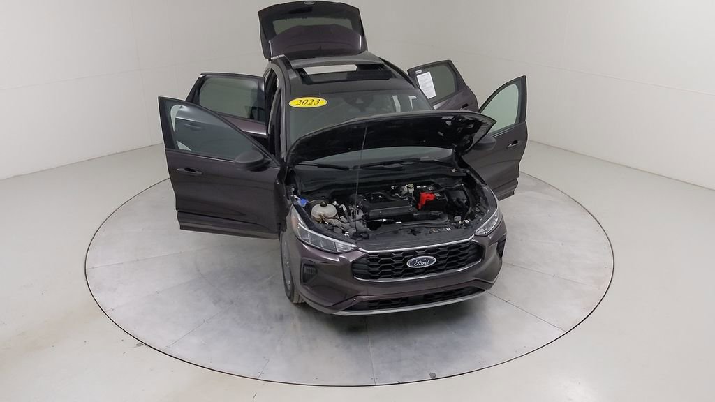Certified 2023 Ford Escape ST-Line w/ Tech Pack #1 image 45
