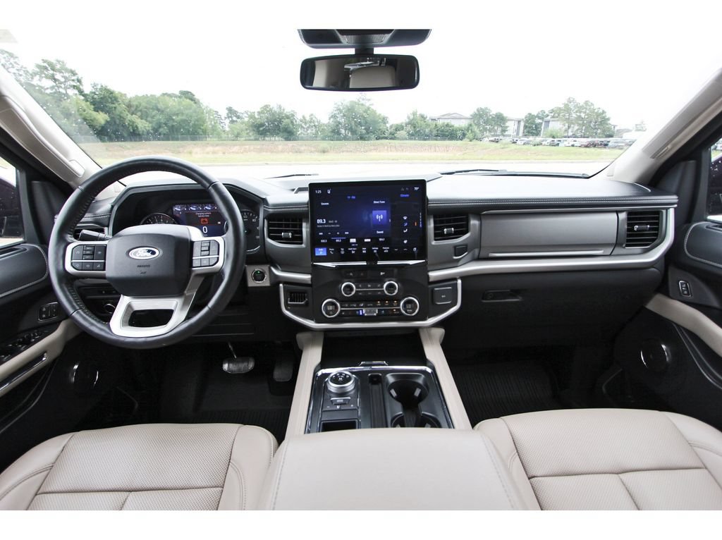 Certified 2024 Ford Expedition XLT RWD image 13