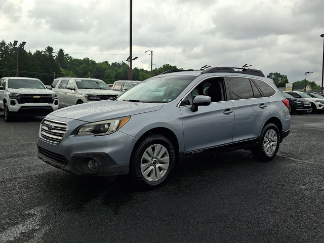 Used 2017 Subaru Outback 2.5i Premium w/ Popular Package #2 AWD/4WD image 3