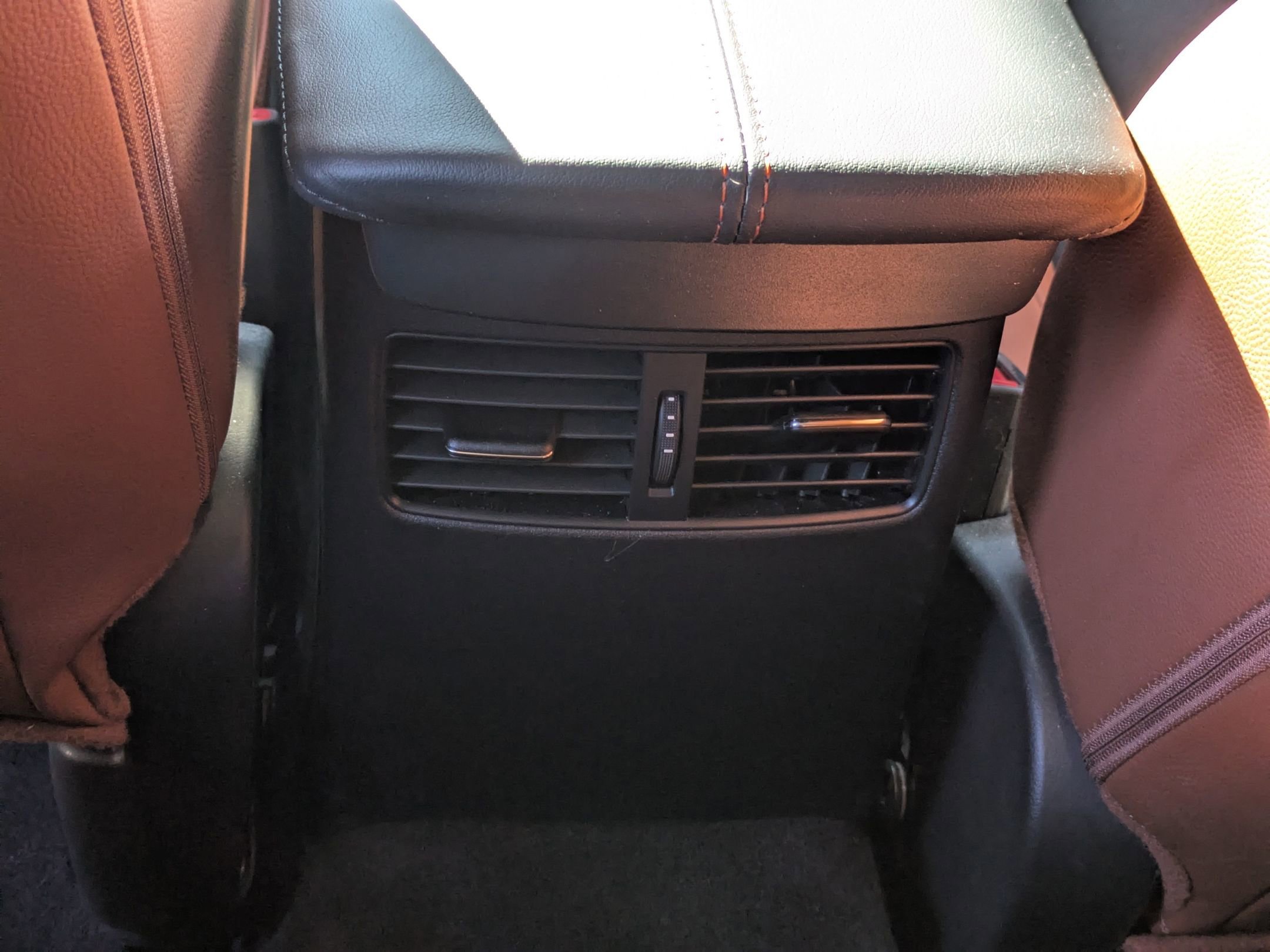 Used 2025 MAZDA CX-30 Carbon image 29