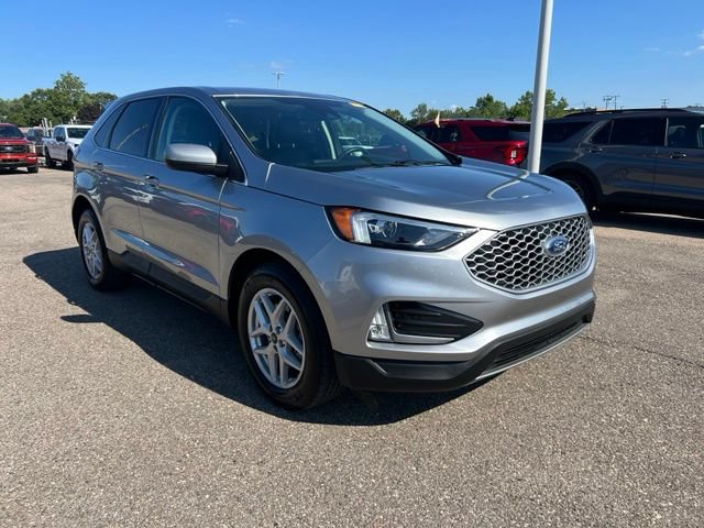 Certified 2024 Ford Edge SEL w/ Convenience Package AWD/4WD image 3