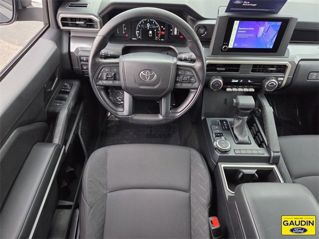 Used 2025 Toyota Tacoma SR5 image 13