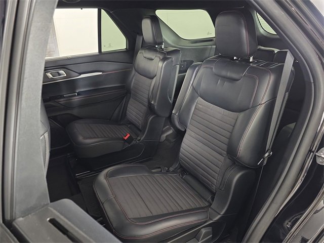 Certified 2025 Ford Explorer ST-Line w/ Premium Package image 18
