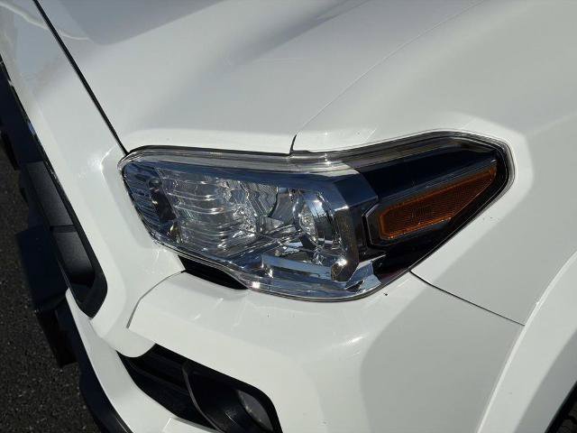 Used 2023 Toyota Tacoma SR5 AWD/4WD image 10