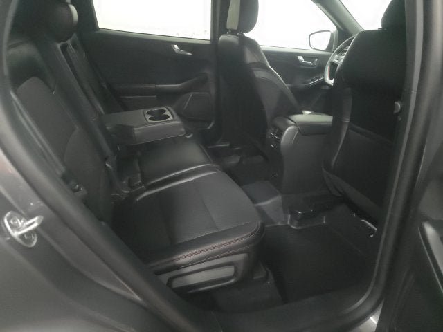 Certified 2024 Ford Escape ST-Line w/ Tech Pack #1 AWD/4WD image 6
