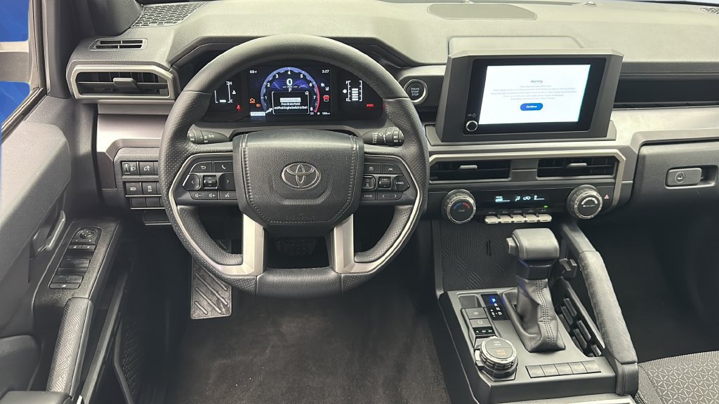 Used 2025 Toyota 4Runner SR5 AWD/4WD image 10