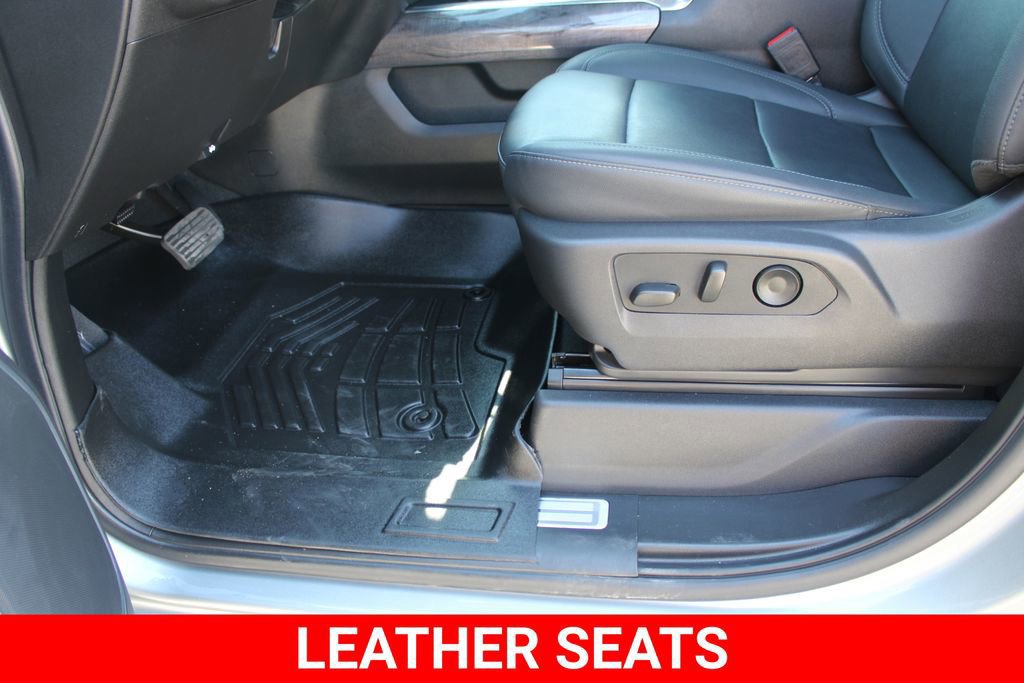 Used 2025 Chevrolet Silverado 2500 LTZ w/ LTZ Convenience Package image 9