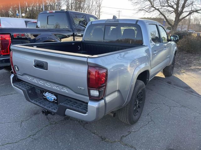 Used 2022 Toyota Tacoma SR5 w/ Technology Package image 4