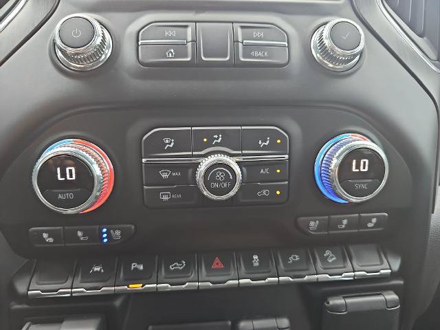 Used 2022 GMC Sierra 1500 AT4 w/ AT4 Premium Package AWD/4WD image 22