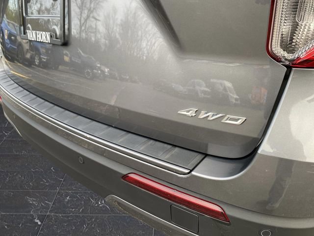 Certified 2022 Ford Explorer XLT w/ Equipment Group 202A image 33