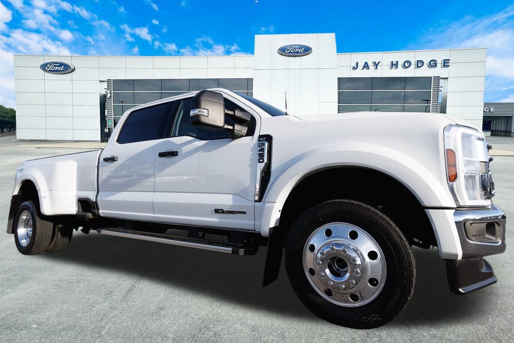 Certified 2025 Ford F450 XLT w/ 360-Degree Camera Package image 1