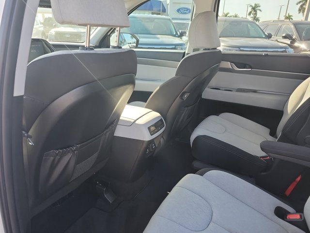 Used 2022 Hyundai Palisade SEL w/ Convenience Package image 14