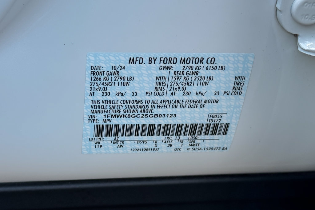 Certified 2025 Ford Explorer ST AWD/4WD image 29