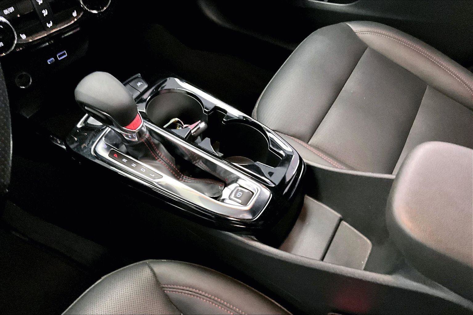 Used 2024 Chevrolet Trax RS w/ Driver Confidence Package image 16