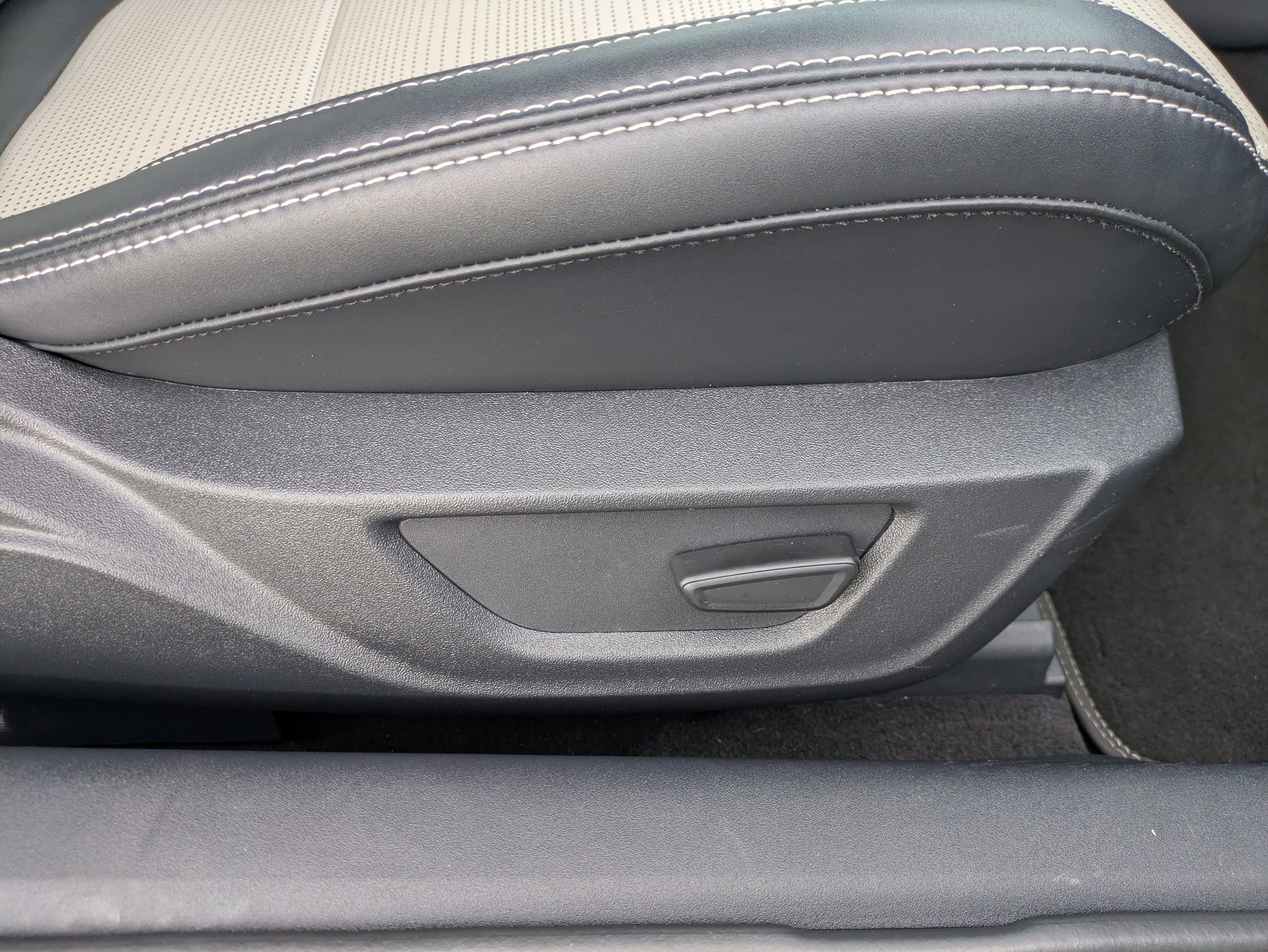 Certified 2024 Ford Mustang GT Premium image 33