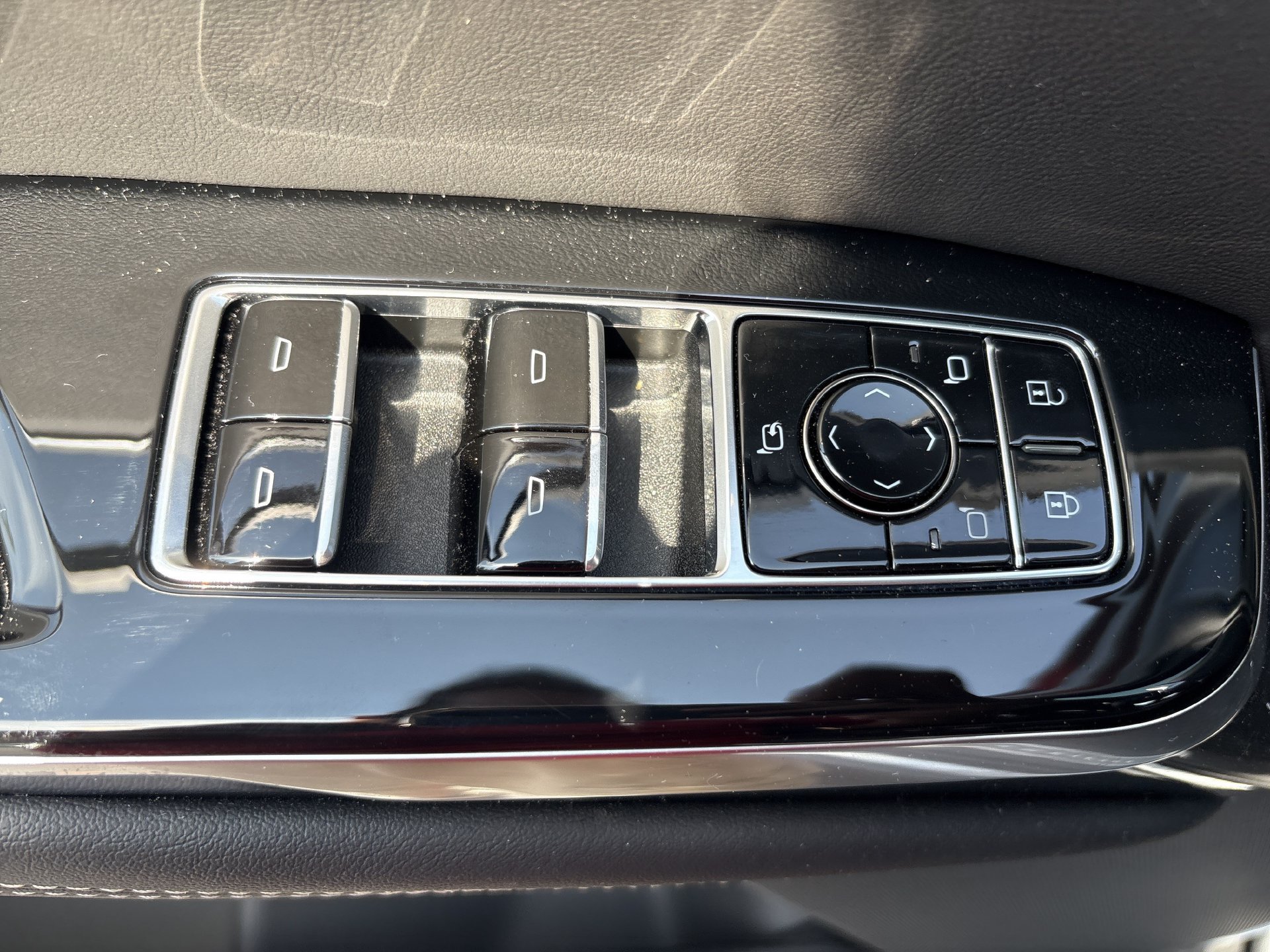 Used 2026 Cadillac Escalade Sport w/ LPO, ONYX Package AWD/4WD image 16