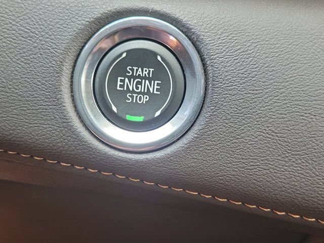 Used 2023 Cadillac Escalade Premium Luxury w/ LPO, Radiant Package AWD/4WD image 36