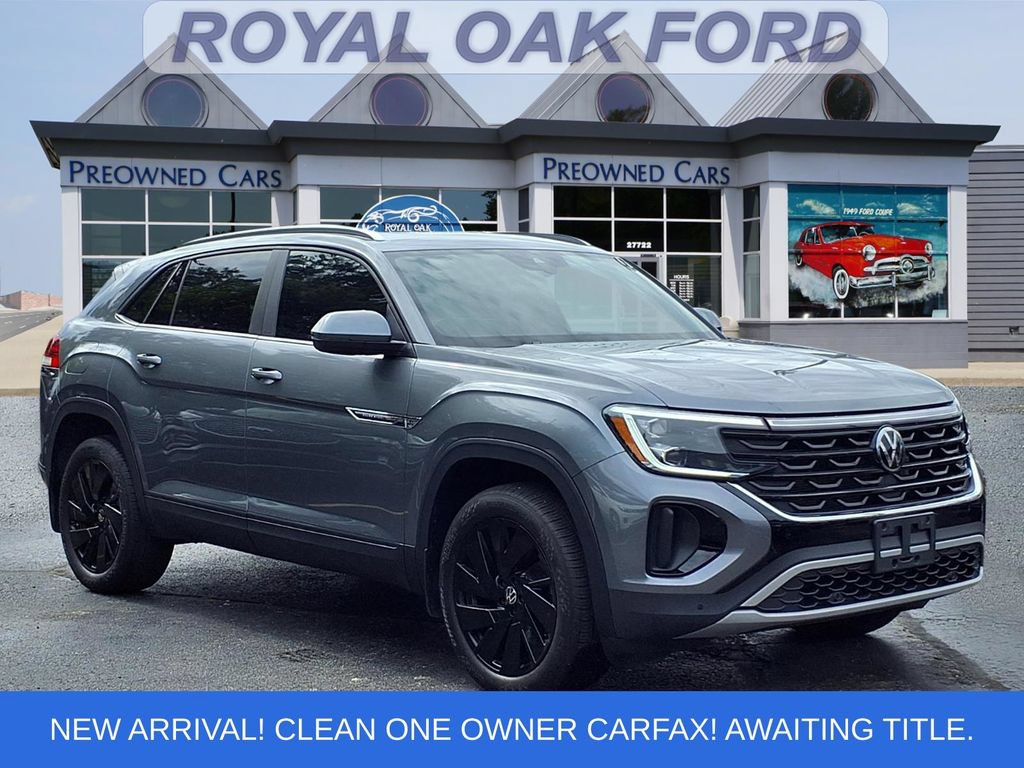 Used 2024 Volkswagen Atlas Cross Sport SE w/ Panoramic Sunroof Package