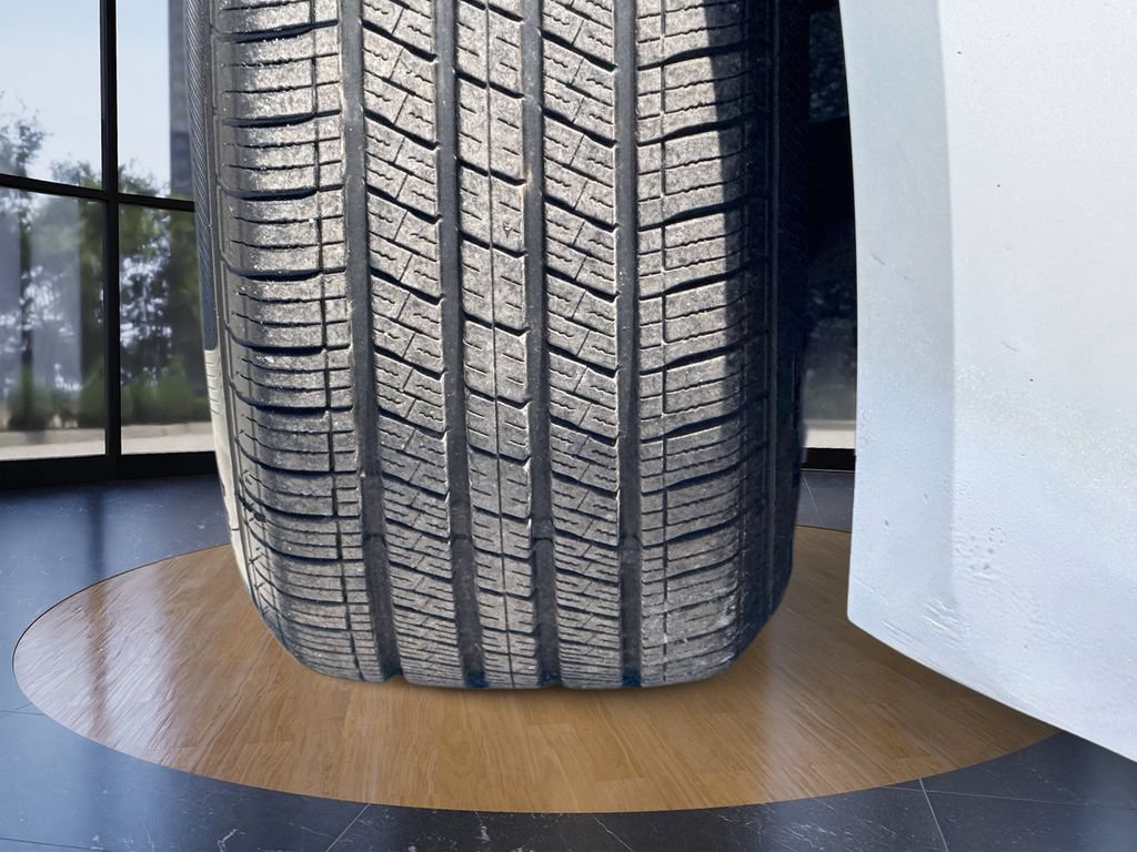 Used 2021 Toyota Corolla SE w/ Carpet Mat Package (TMS) FWD image 36