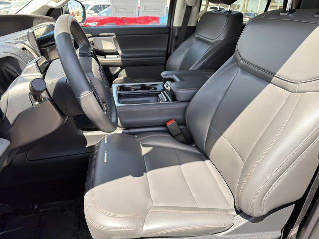 Certified 2025 Ford Expedition Active AWD/4WD image 22