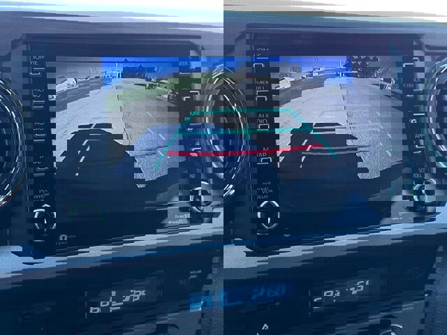 Used 2023 Toyota Tacoma TRD Off-Road w/ Technology Package AWD/4WD image 13