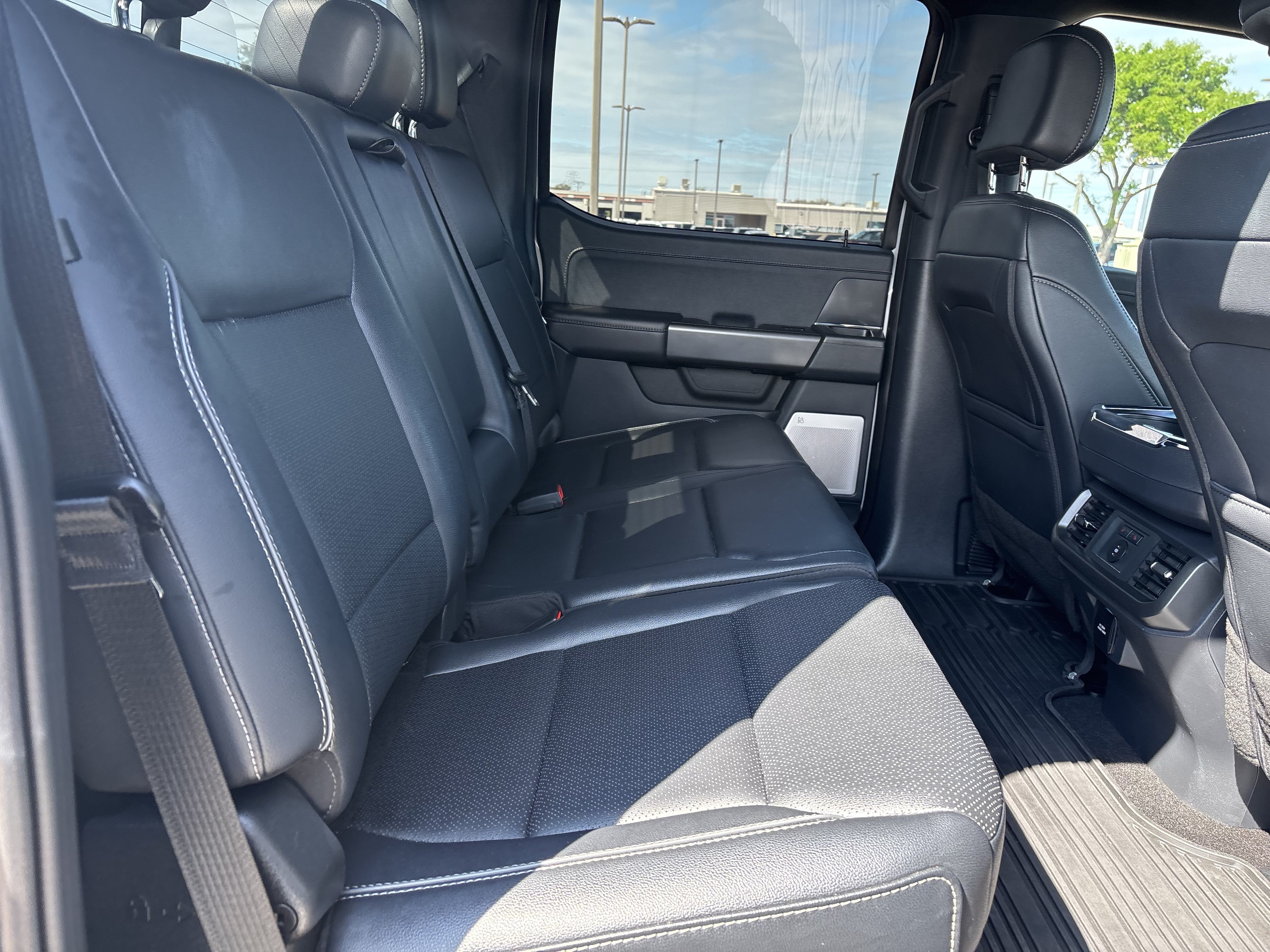 Certified 2025 Ford F150 Lariat w/ Equipment Group 502A High AWD/4WD image 18