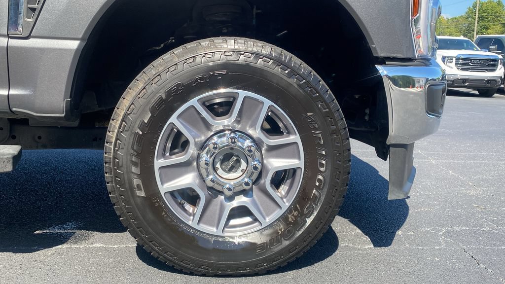Certified 2025 Ford F350 Lariat AWD/4WD image 10