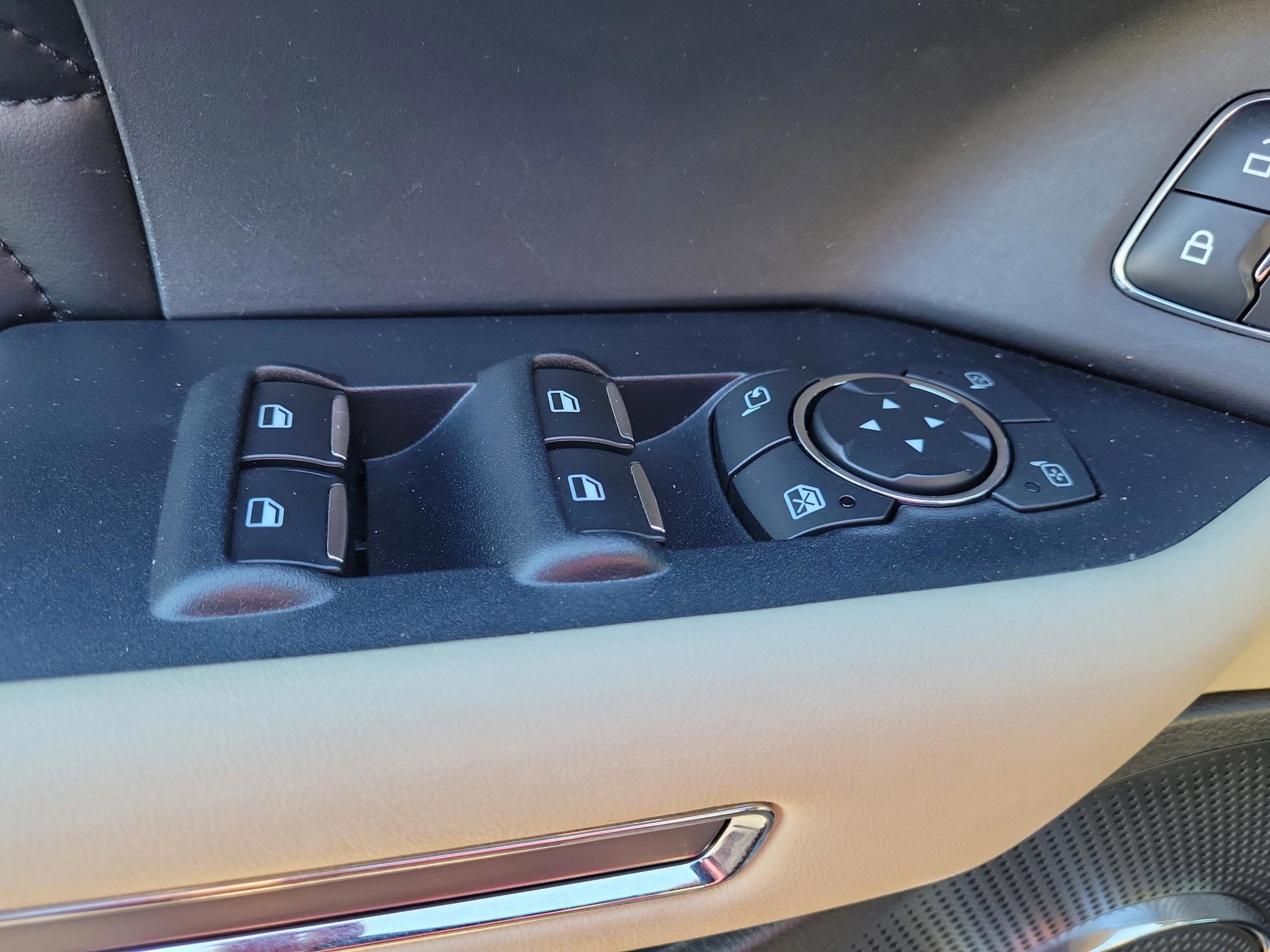 Certified 2018 Ford Expedition Platinum AWD/4WD image 21