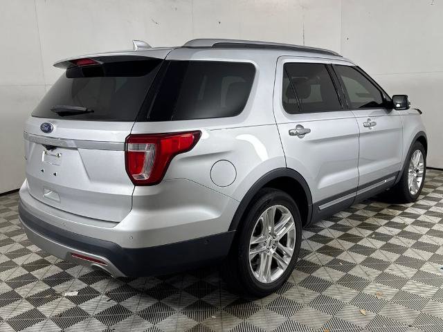 Certified 2017 Ford Explorer Limited w/ Equipment Group 301A image 3