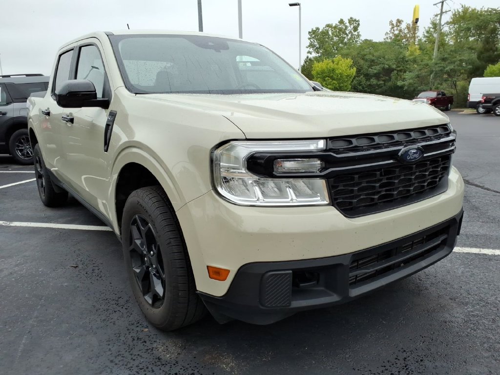 Certified 2024 Ford Maverick XLT w/ Equipment Group 300A Standard AWD/4WD image 3