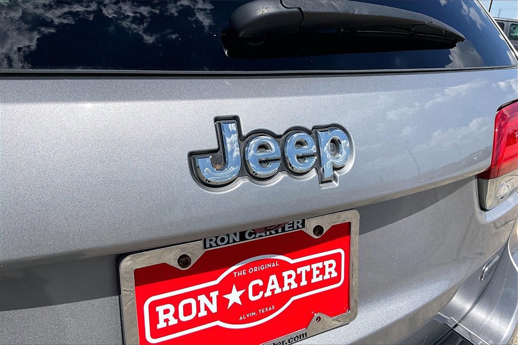 Used 2018 Jeep Grand Cherokee Overland image 27