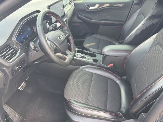 Certified 2024 Ford Escape ST-Line Select w/ Tech Pack #2 AWD/4WD image 10
