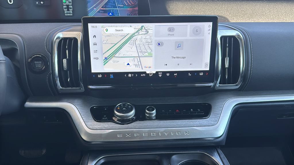 Certified 2025 Ford Expedition Platinum AWD/4WD image 12