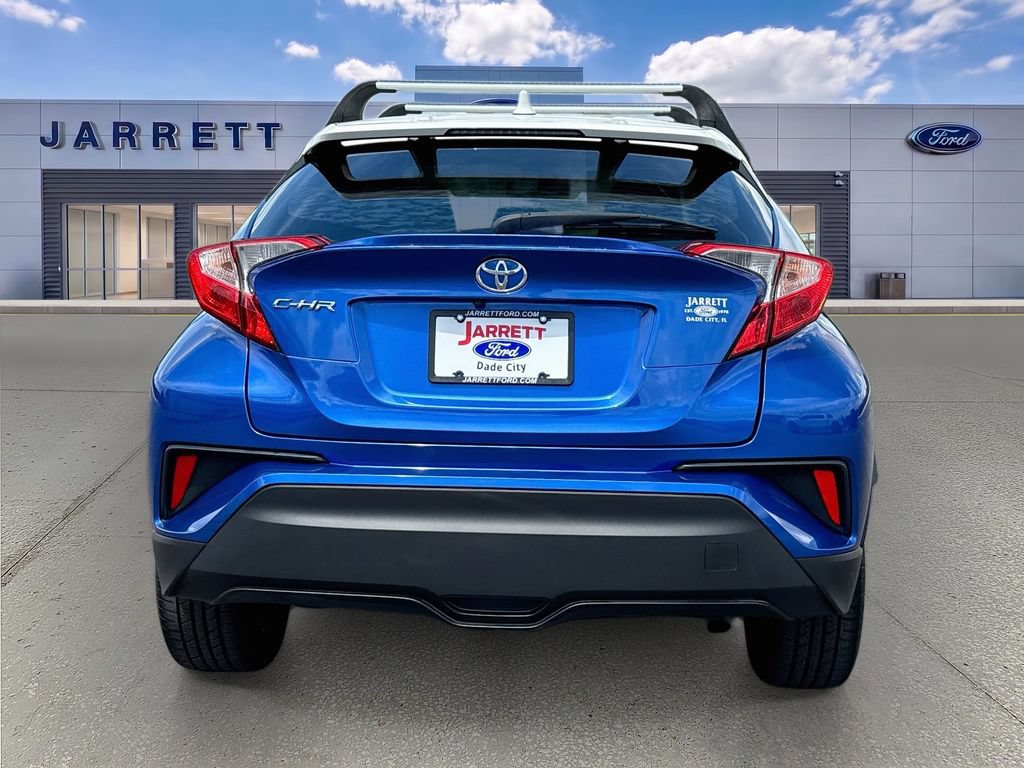 Used 2019 Toyota C-HR XLE FWD image 6
