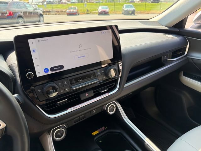 Used 2025 Toyota Grand Highlander AWD Hybrid image 39