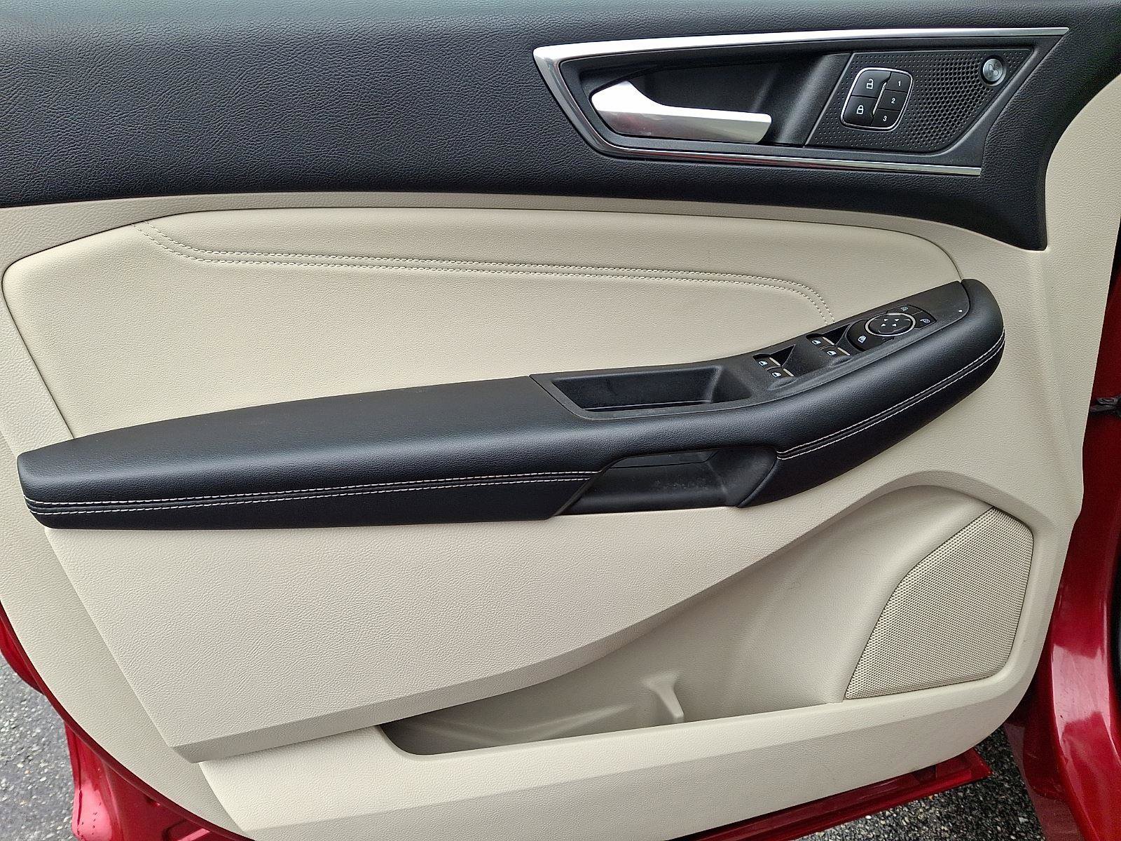 Certified 2022 Ford Edge Titanium image 11