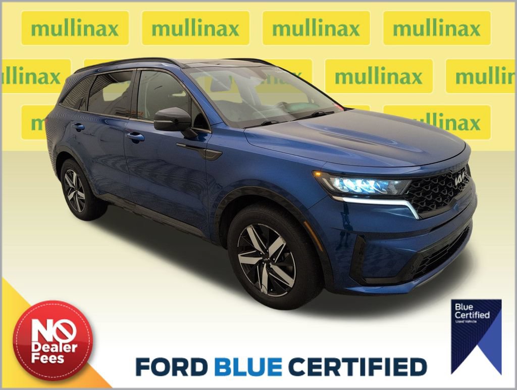 Used 2022 Kia Sorento S w/ Panoramic Sunroof Package FWD image 1